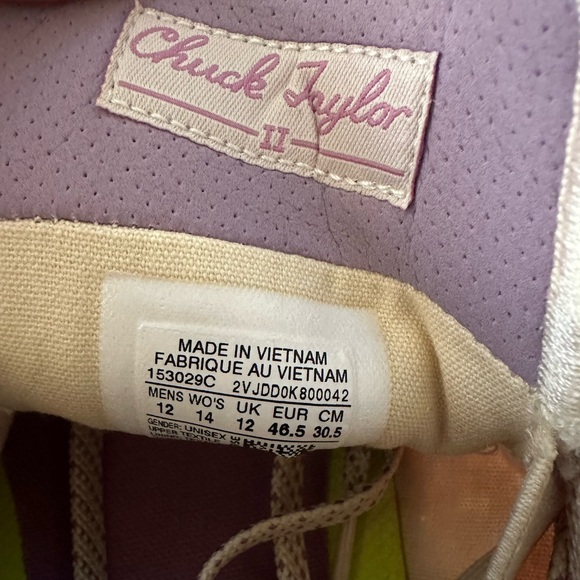 Ivory converse - Picture 7 of 9